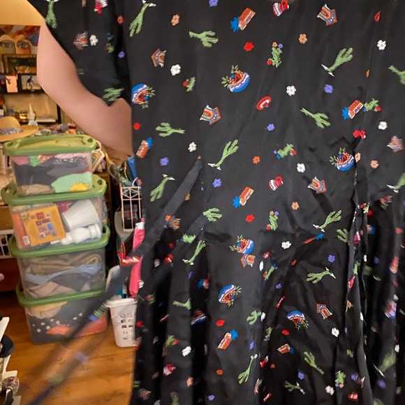 Vintage Desert West by Sherry Holt Black Dress Medium with Southwest Print - Picture 4 of 5